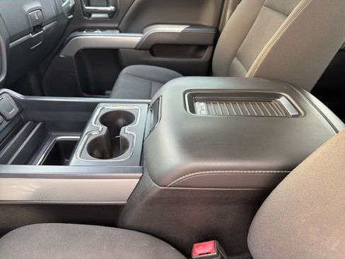 Used 2018 Chevrolet Silverado 1500 LT w/ All Star Edition image 17