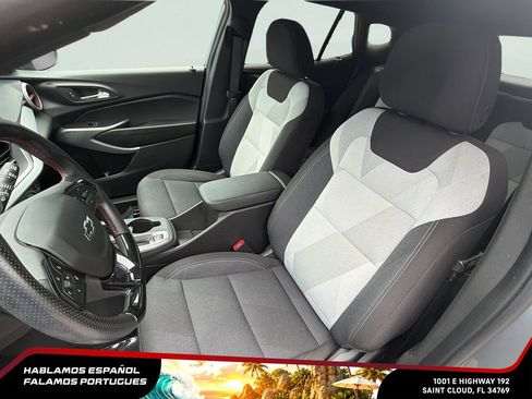 Used 2024 Chevrolet Trax RS w/ Driver Confidence Package FWD image 23