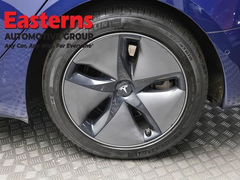 Used 2018 Tesla Model 3 Long Range RWD image 8