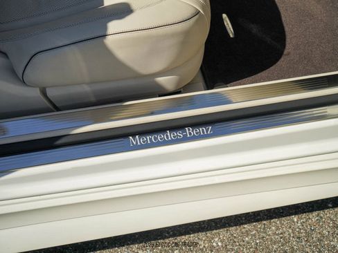 Used 2019 Mercedes-Benz S 560 Cabriolet image 66