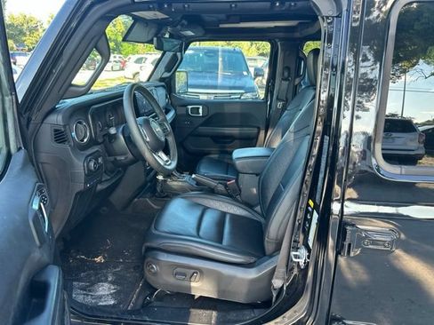 Used 2024 Jeep Wrangler High Altitude AWD/4WD image 5