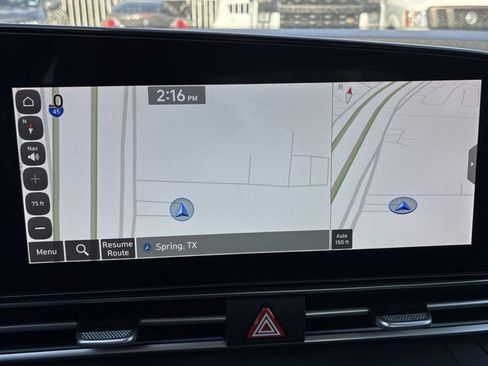 Used 2025 Hyundai Elantra SEL image 20