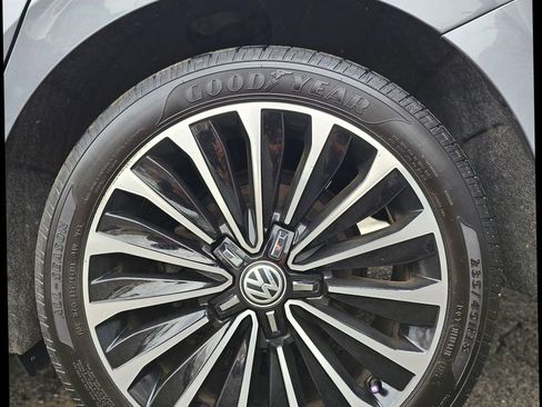 Used 2022 Volkswagen Passat 2.0T image 34