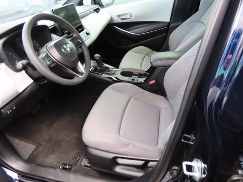 Used 2024 Toyota Corolla SE image 28