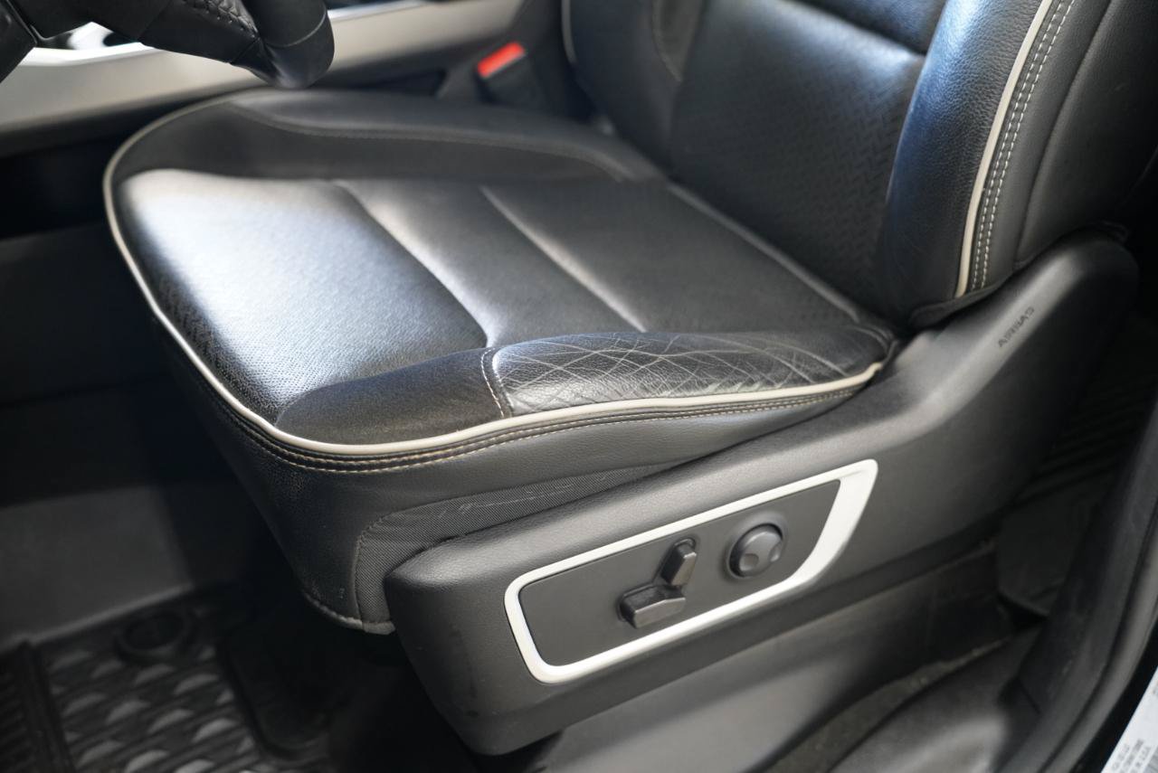Used 2024 RAM 1500 Laramie AWD/4WD image 27