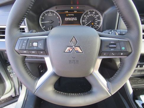 New 2026 Mitsubishi Outlander SE FWD image 22