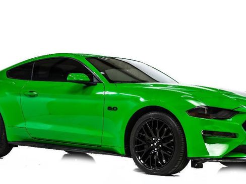 Used 2019 Ford Mustang GT RWD image 1
