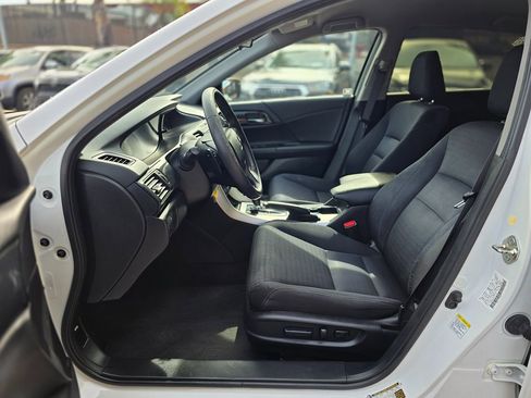 Used 2015 Honda Accord Sport image 21