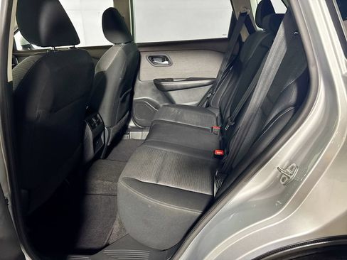 Used 2023 Nissan Rogue SV AWD/4WD image 19