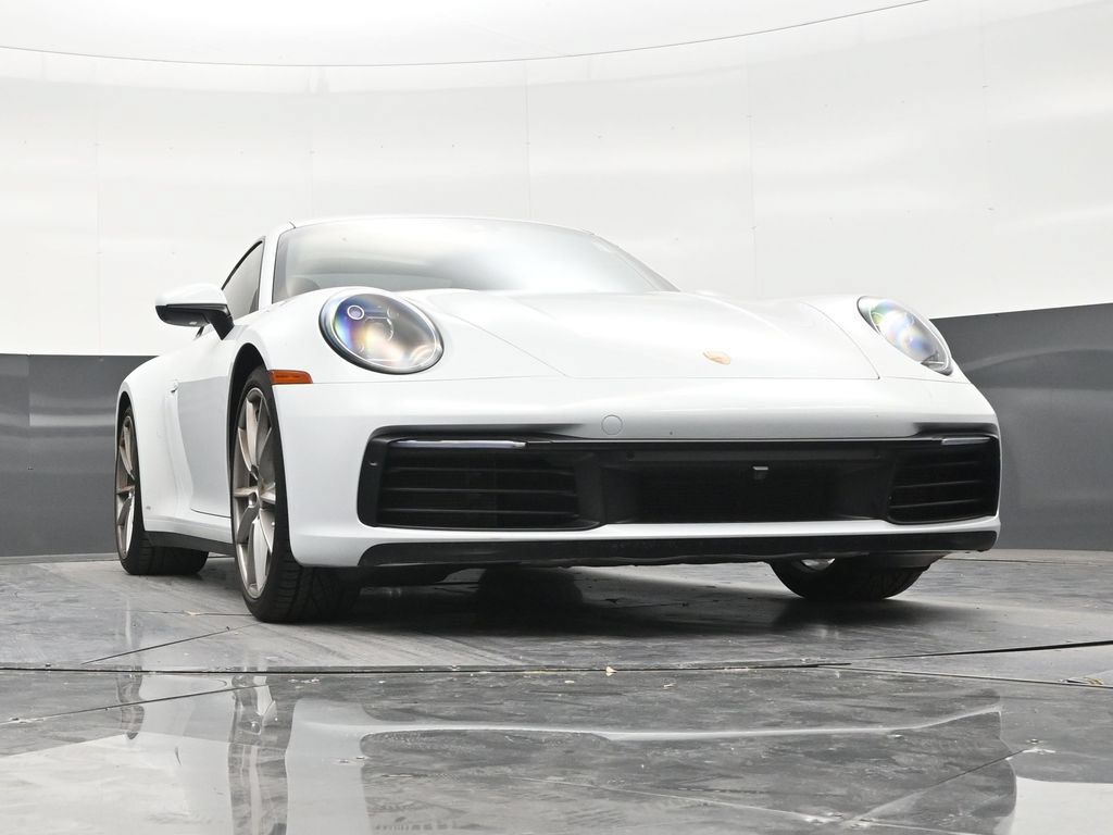 Used 2022 Porsche 911 Carrera RWD image 26