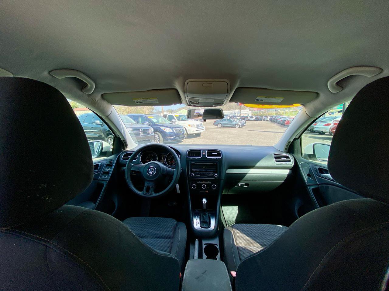 Used 2013 Volkswagen Golf 4-Door FWD image 15