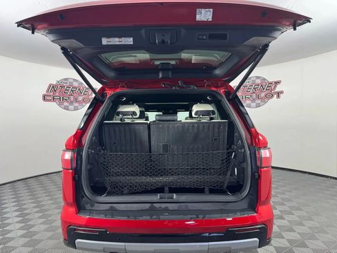 Used 2023 Toyota Sequoia Capstone AWD/4WD image 29