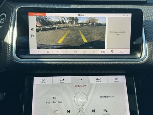 Used 2018 Land Rover Range Rover Velar R-Dynamic SE image 39