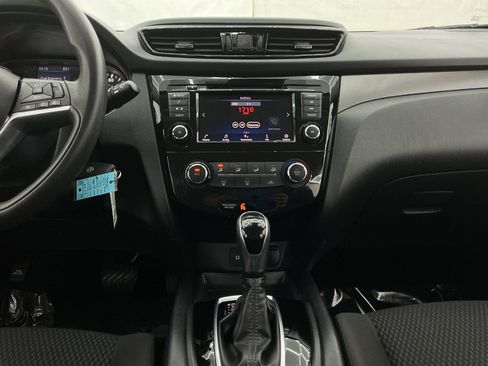 Used 2021 Nissan Rogue Sport S AWD/4WD image 29