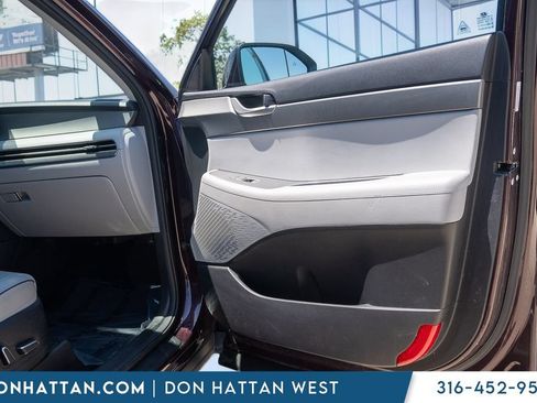 Used 2025 Hyundai Palisade SEL FWD image 23