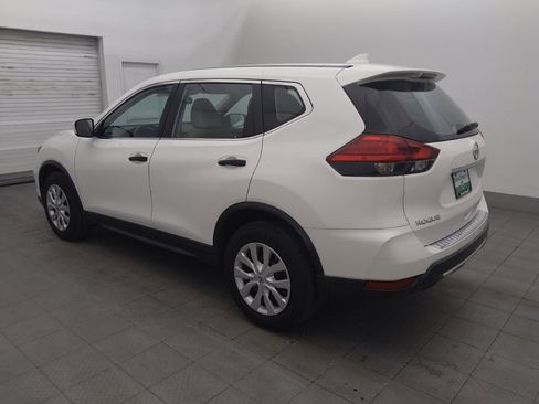 Used 2017 Nissan Rogue S AWD/4WD image 3