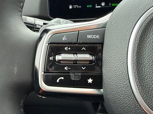 New 2026 Kia Carnival SX Prestige FWD image 11