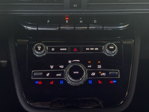 Used 2022 Lincoln Corsair AWD w/ Equipment Group 101A image 10