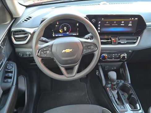 Certified 2025 Chevrolet TrailBlazer LT image 5