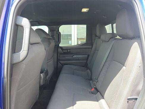 Used 2025 Toyota Tacoma SR5 AWD/4WD image 6