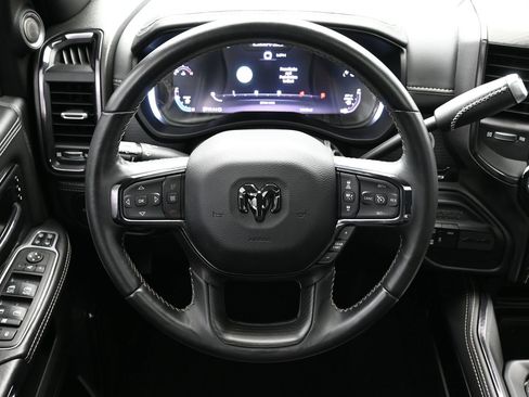 Used 2024 RAM 2500 Limited AWD/4WD image 15