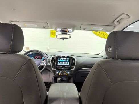 Used 2018 Chevrolet Traverse LT AWD/4WD image 32
