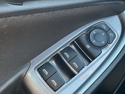 Used 2023 Chevrolet Malibu LT FWD image 32