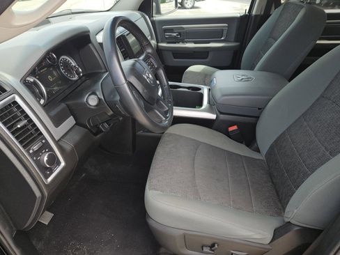 Used 2020 RAM 1500 Classic SLT w/ Luxury Group RWD image 23
