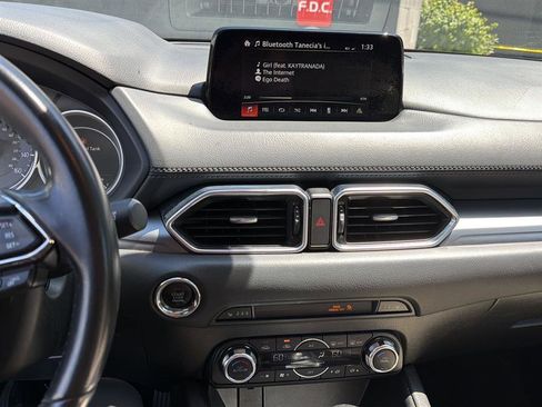 Used 2018 MAZDA CX-5 Touring w/ Preferred Equipment Package FWD image 2