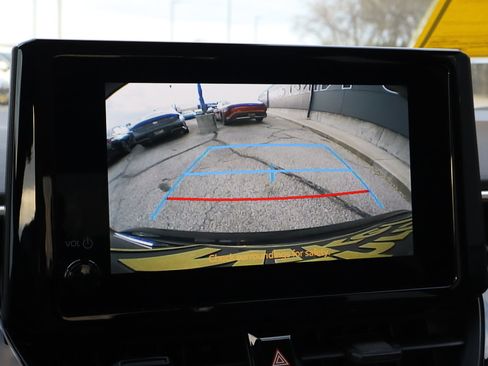 Used 2025 Toyota Corolla LE image 12