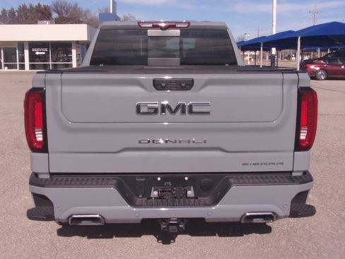 Used 2024 GMC Sierra 1500 Denali Ultimate image 6