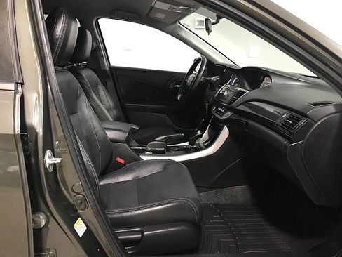Used 2014 Honda Accord Sport image 13