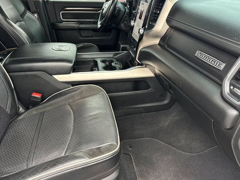 Used 2022 RAM 3500 Laramie AWD/4WD image 15