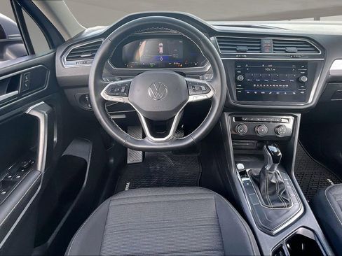 Used 2024 Volkswagen Tiguan S image 8