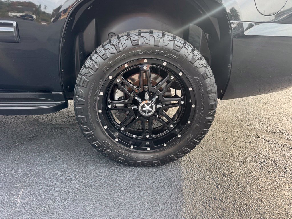 Used 2011 Chevrolet Tahoe LT AWD/4WD image 8