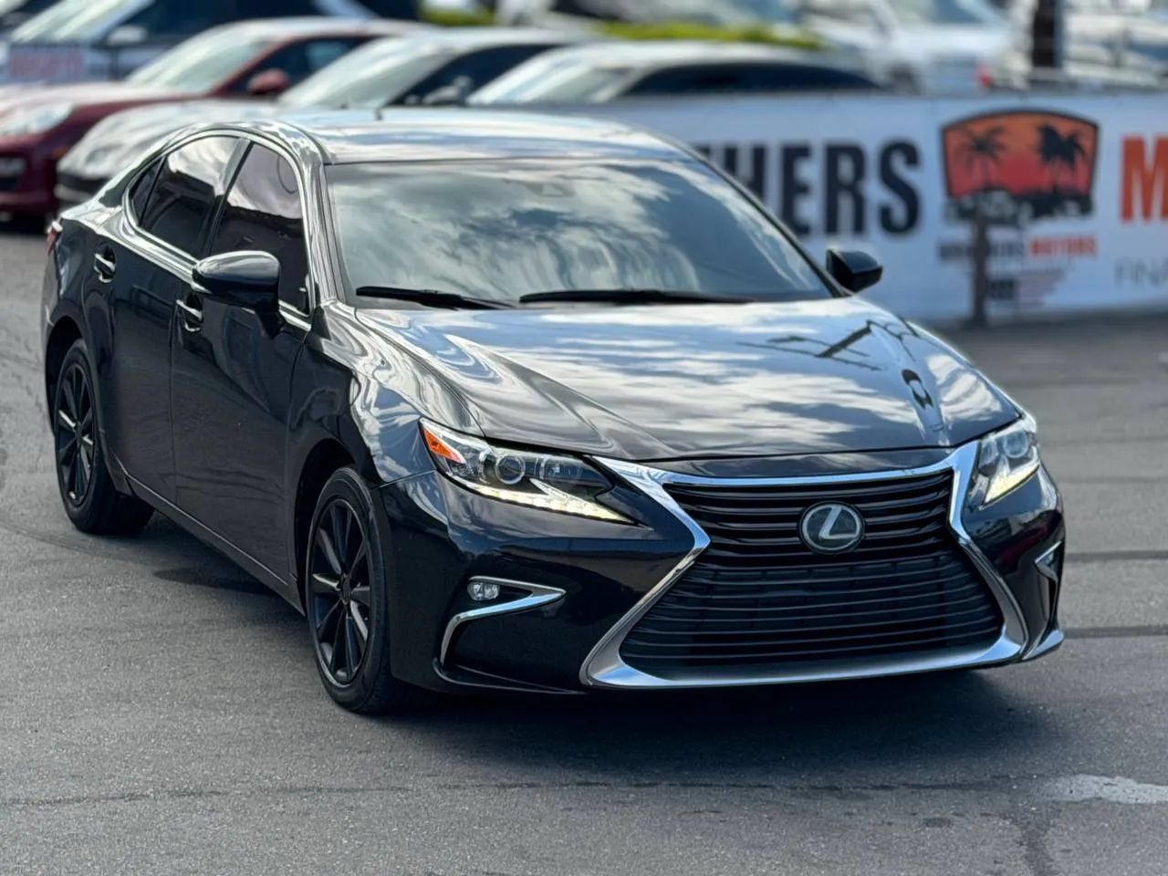 Used 2017 Lexus ES 350 FWD image 2