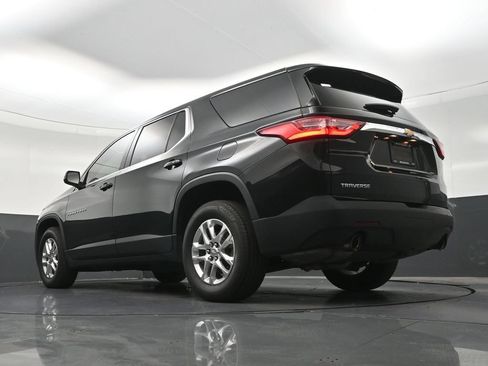 Used 2021 Chevrolet Traverse LS FWD image 26