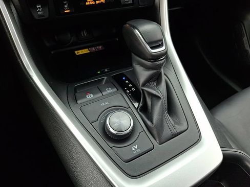 Certified 2023 Toyota RAV4 XSE AWD/4WD image 15
