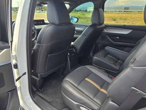 Used 2024 MAZDA CX-90 Plug-In Hybrid w/ Premium Plus AWD/4WD image 15