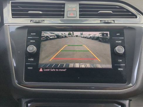 Used 2024 Volkswagen Tiguan SE R-Line FWD image 13