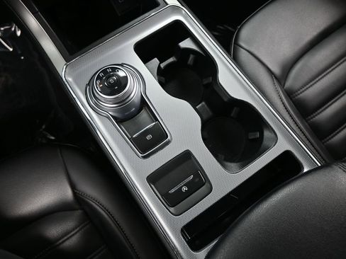 Used 2022 Ford Edge SEL w/ Convenience Package image 25