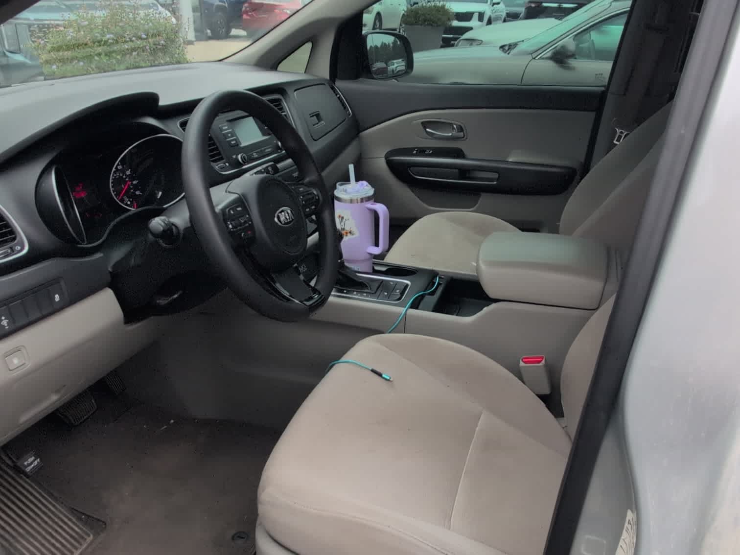 Used 2015 Kia Sedona LX w/ LX Convenience Package FWD image 9