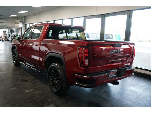 Used 2021 GMC Sierra 1500 Elevation RWD image 5