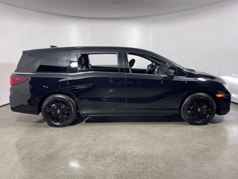 Used 2026 Honda Odyssey Sport-L image 2