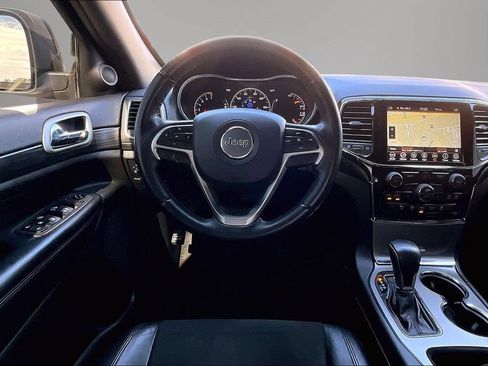Used 2021 Jeep Grand Cherokee Laredo X RWD image 8
