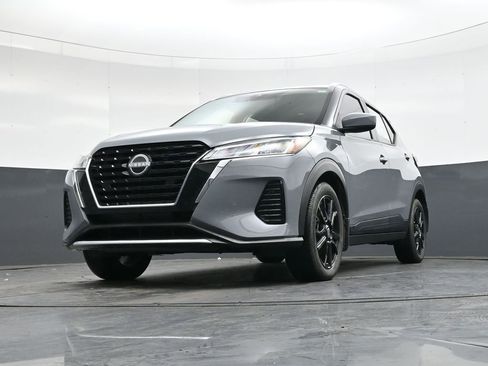 Used 2024 Nissan Kicks SV image 37