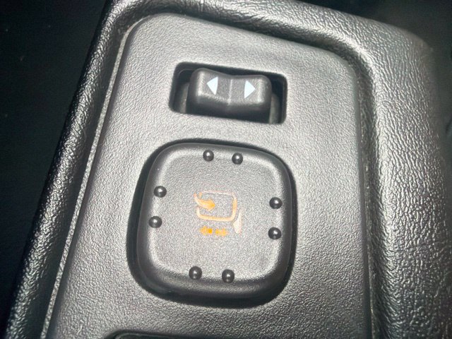 Used 2007 HUMMER H2 SUT w/ Special Edition AWD/4WD image 30