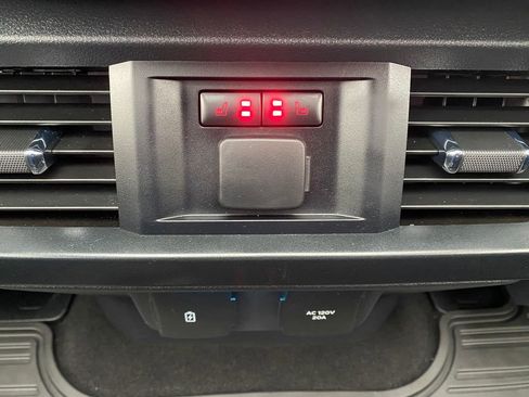 Used 2024 Ford F150 Raptor image 21