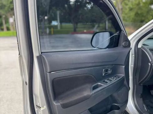 Used 2020 Mitsubishi Outlander Sport ES image 8