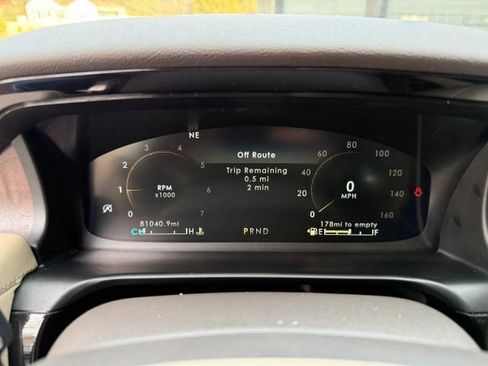 Used 2020 Lincoln Aviator Reserve w/ Equipment Group 202A image 39